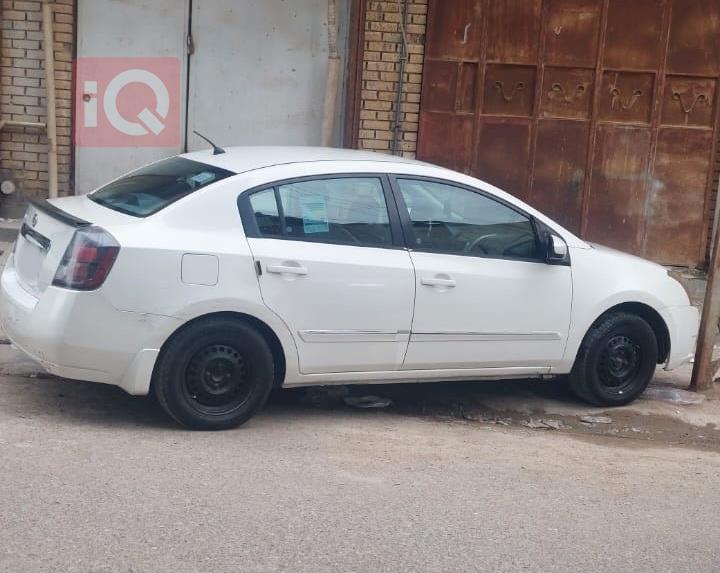 نيسان سنترا